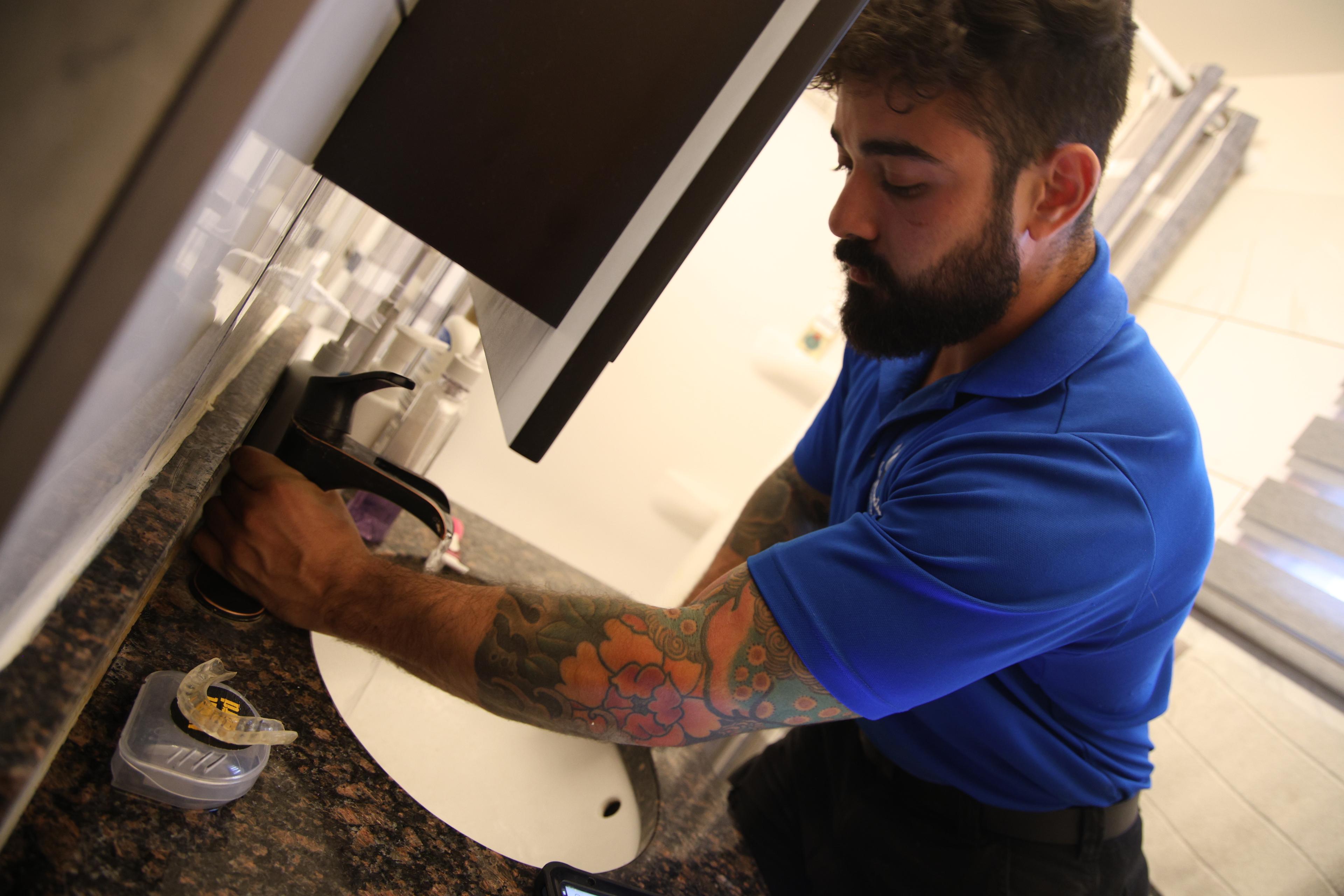 Transform Your Elgin Kitchen or Bathroom with Cutting-Edge Faucet Installation Options