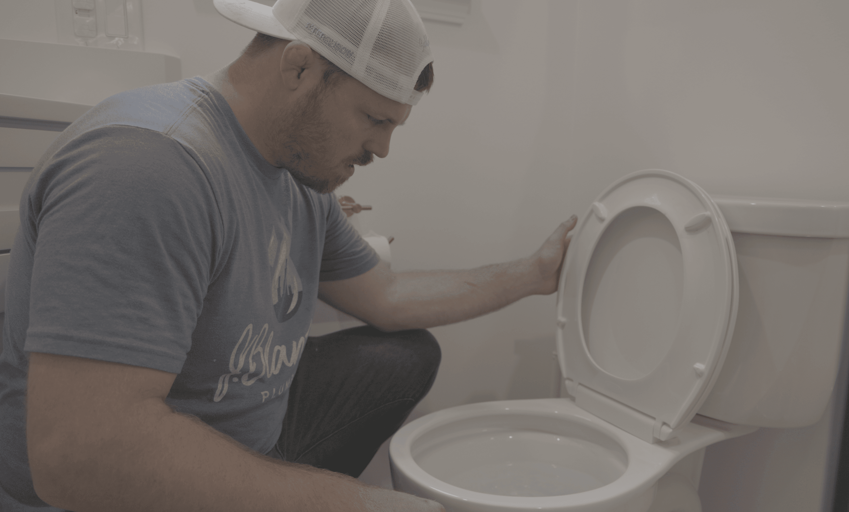 Transform Your Evanston Bathroom: A Guide to Selecting the Ideal Toilet Replacement