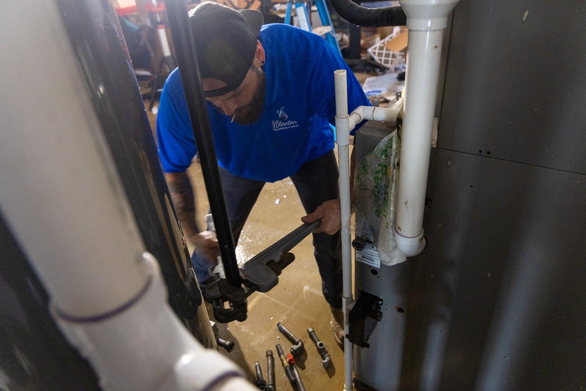 McHenry Homeowners’ Guide to Emergency Water Heater Fixes: What to Do When Hot Water Fails