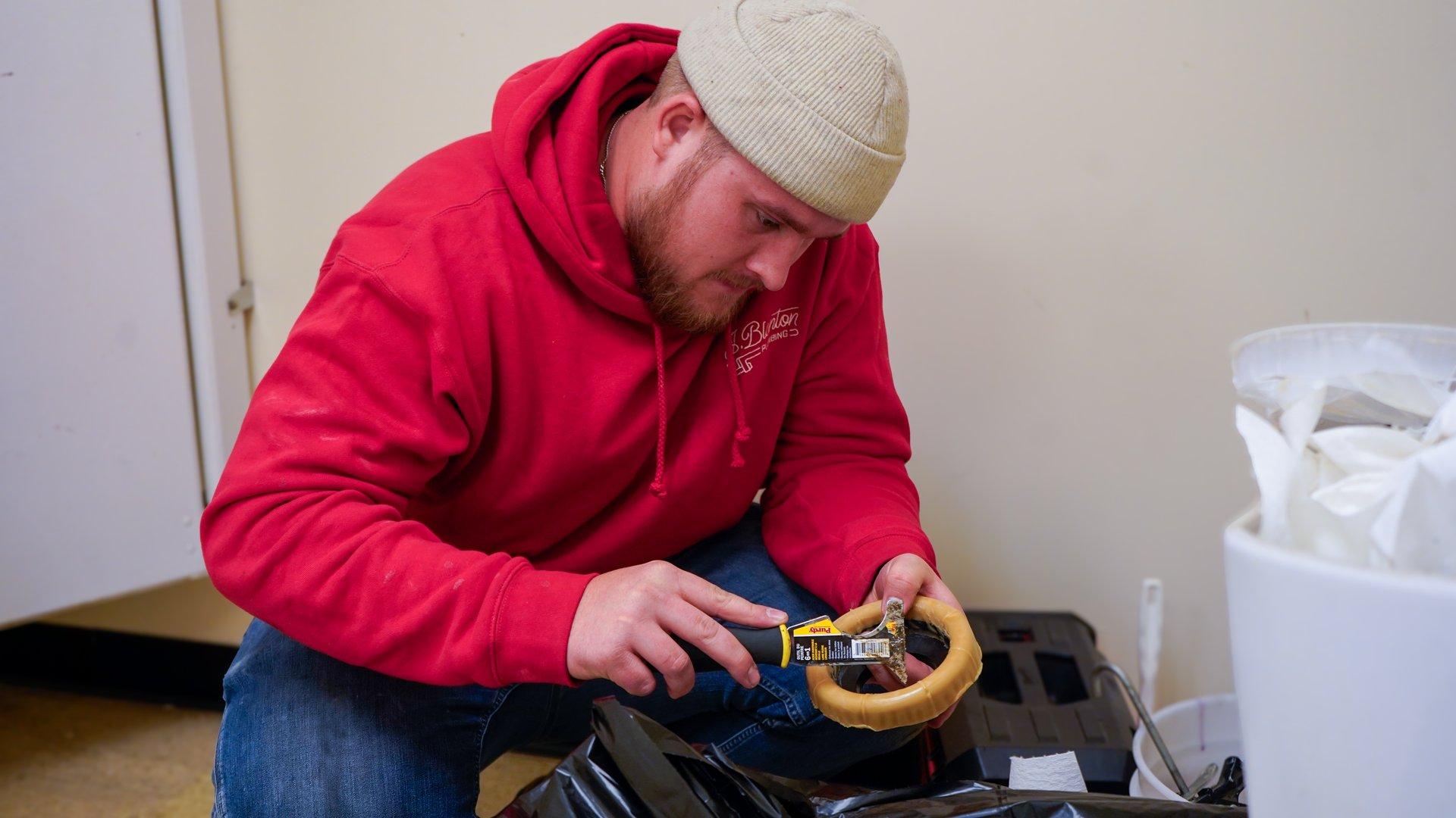 Preparing Your Chicago Bathroom: Steps for a Smooth Professional Toilet Repair Visit