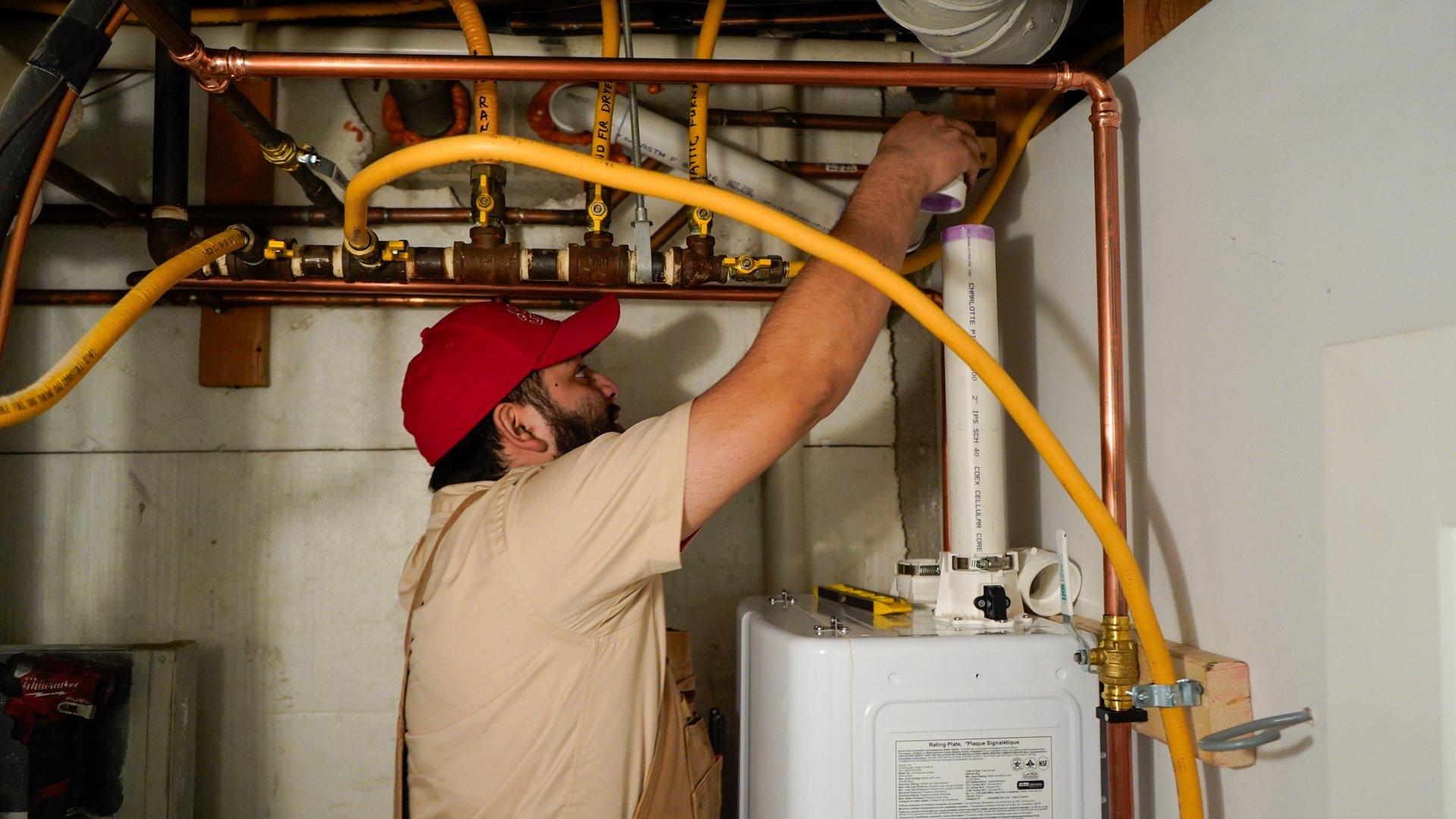 Seamless Comfort: What to Expect During Continuous Water Heater Installation